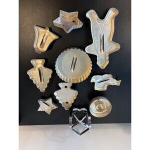 Vintage Aluminum Cookie Cutter Lot Gingerbread Man Star Bell Holly Reindeer